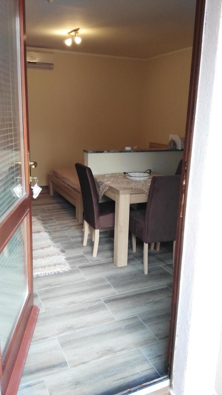 Sofi Appartement Kotor Buitenkant foto