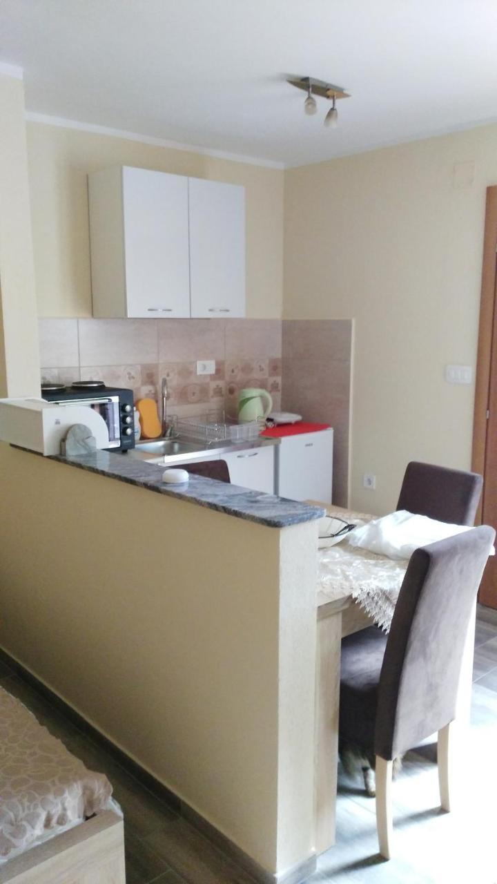 Sofi Appartement Kotor Buitenkant foto